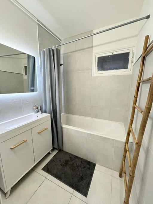 Suite Topaze By Stack  Lyon Bagian luar foto